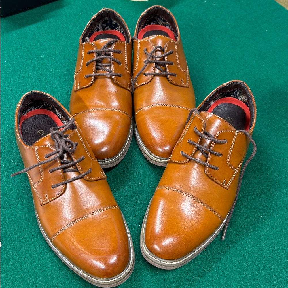 Bruno Marc dress shoes size 5 caramel color brown strings original like new